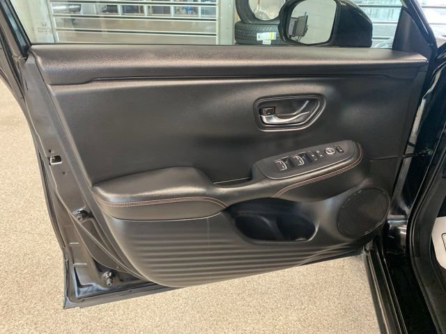 Used 2024 Honda HR-V Sport image 29