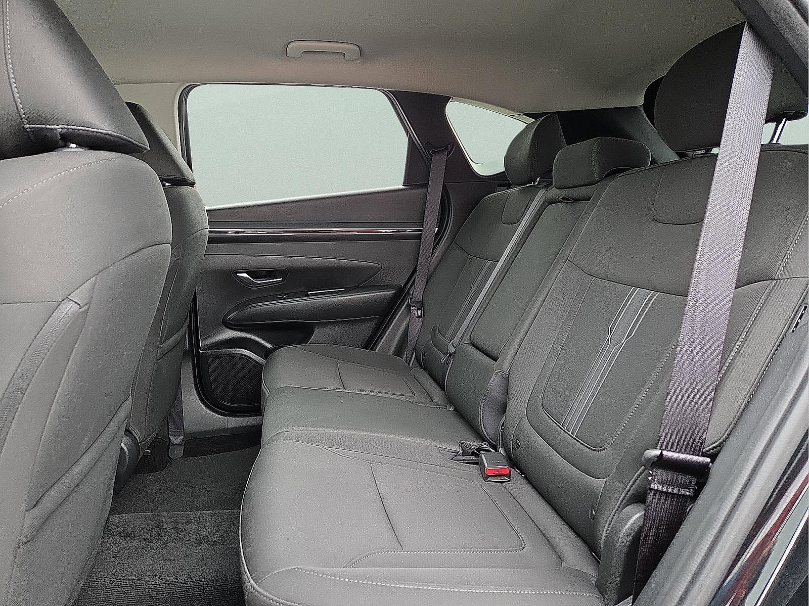 Used 2023 Hyundai Tucson SEL w/ Cargo Package image 10