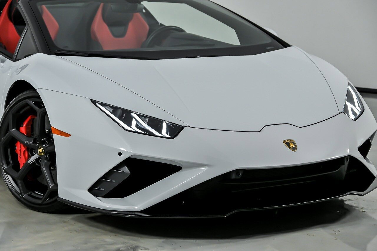 Used 2023 Lamborghini Huracan EVO RWD image 3