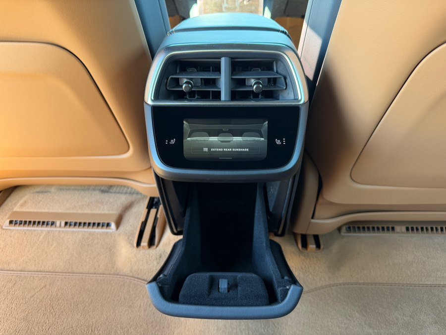 Used 2023 Lucid Air Touring AWD/4WD image 45