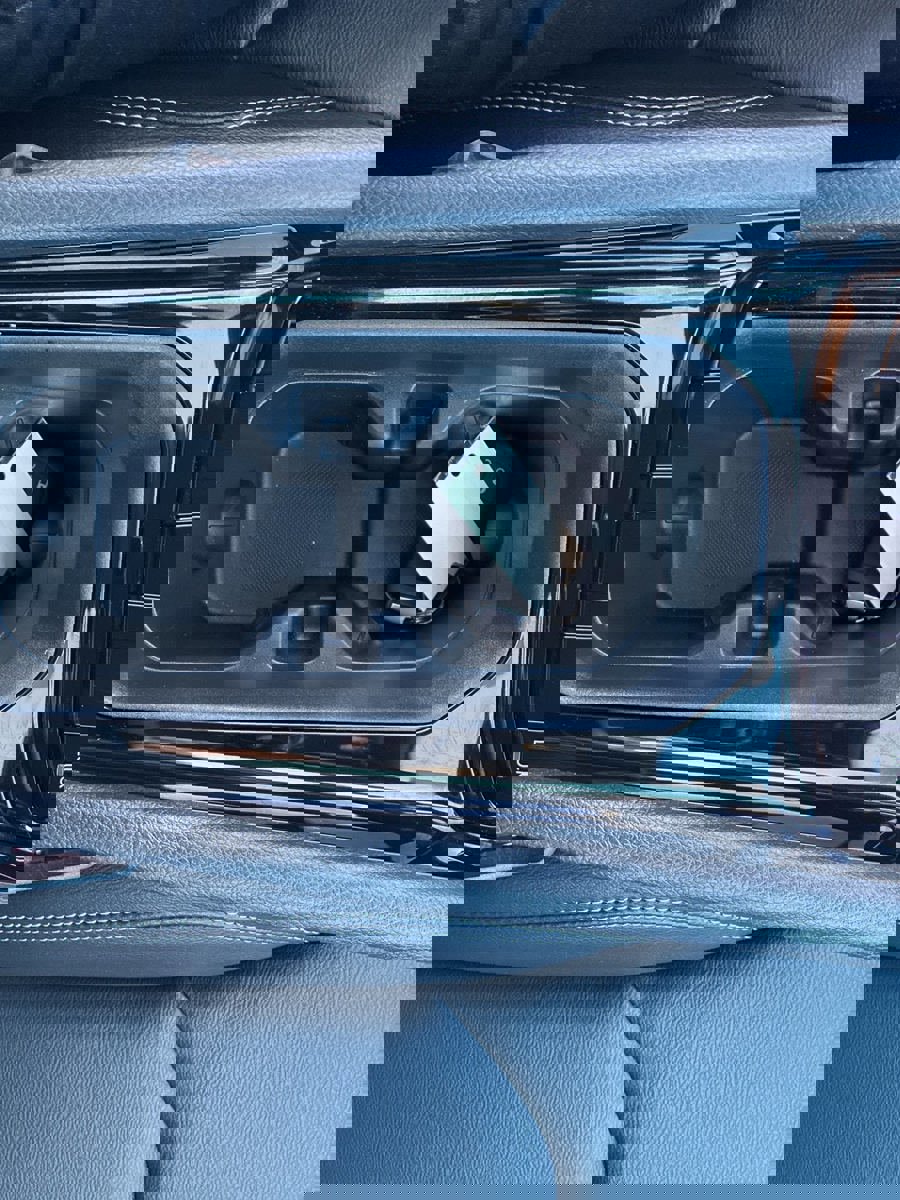 New 2025 Jeep Compass Limited image 23