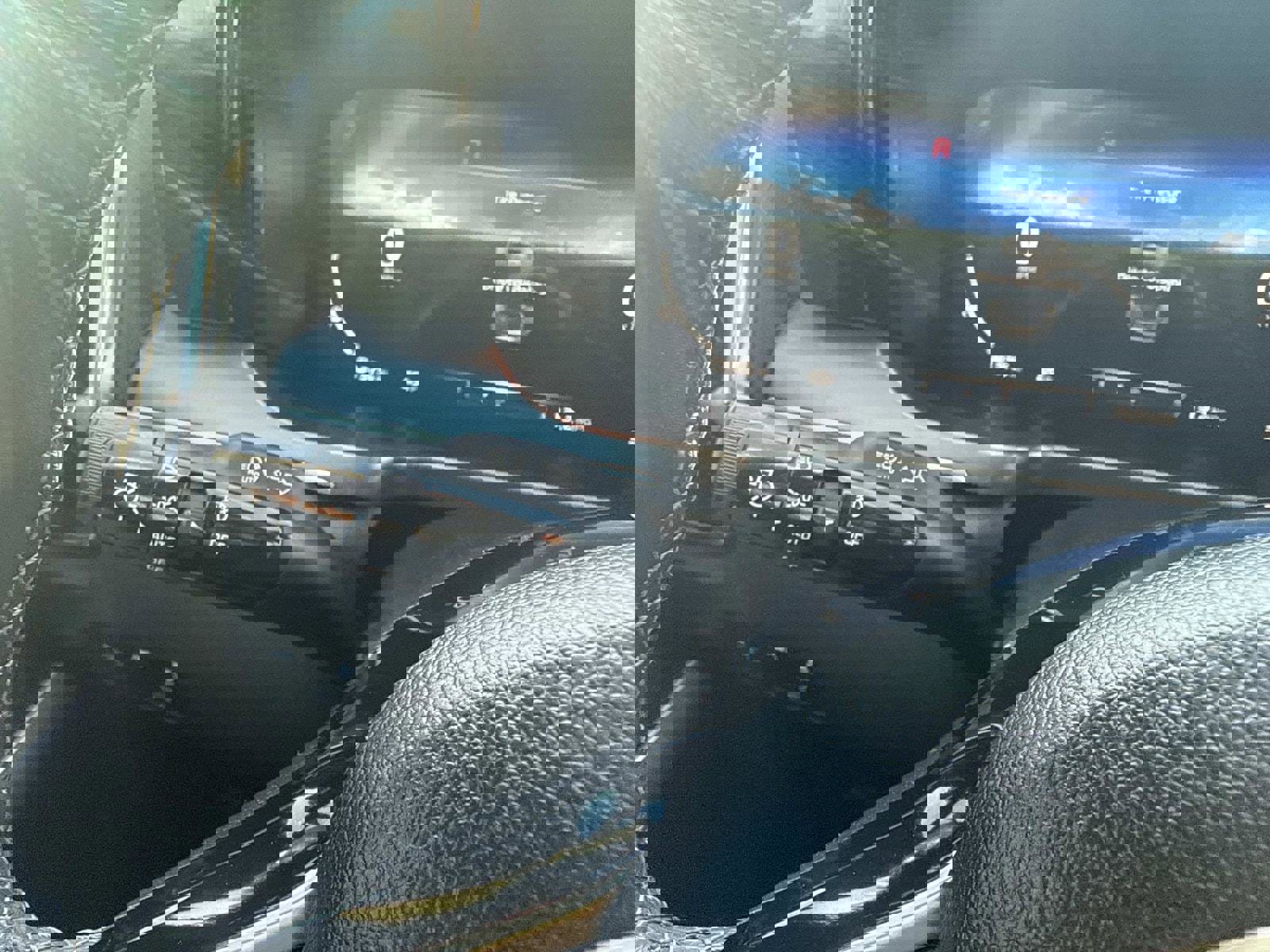 Used 2023 Kia Sorento SX image 34