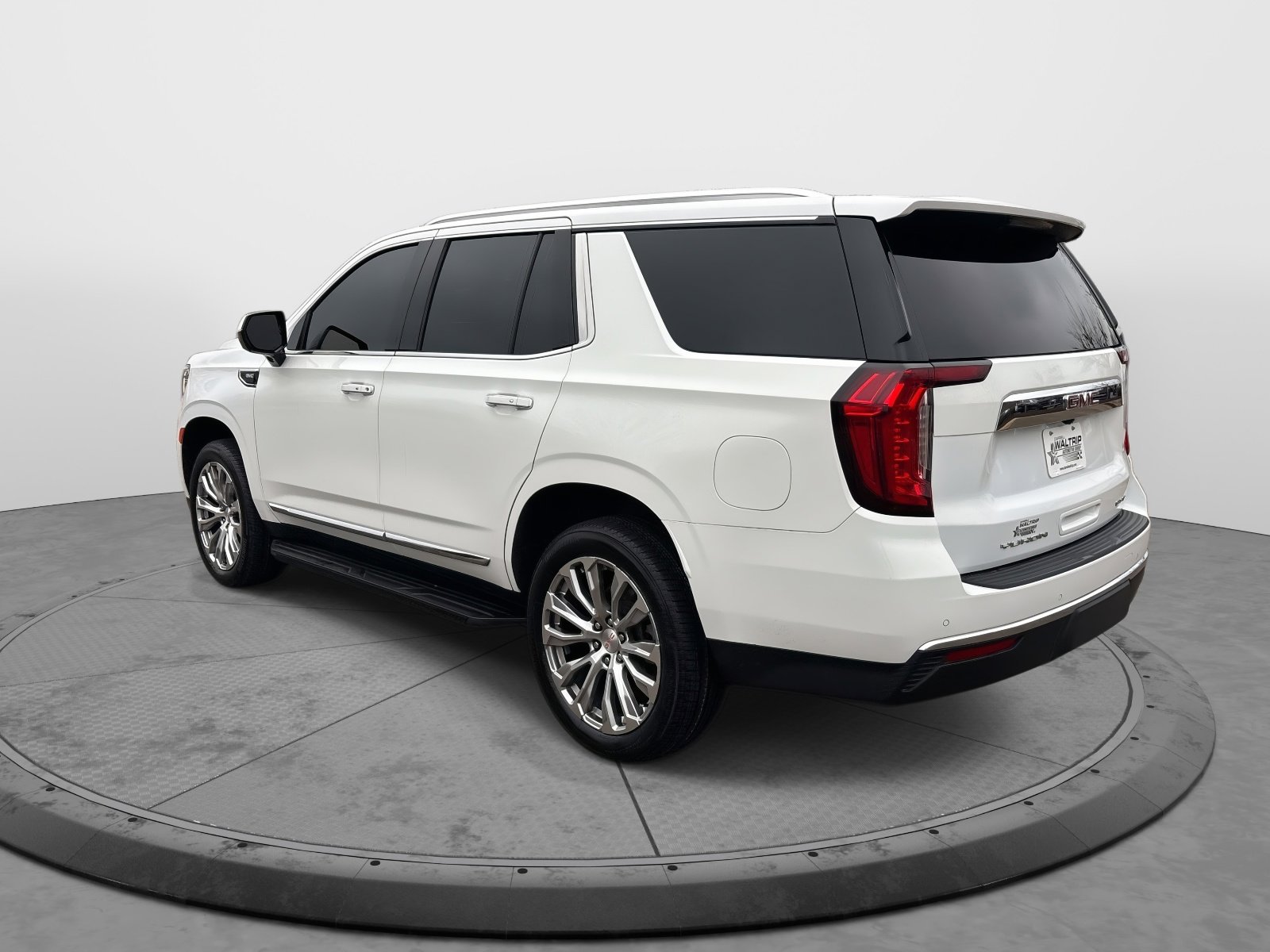 Used 2021 GMC Yukon SLT image 6