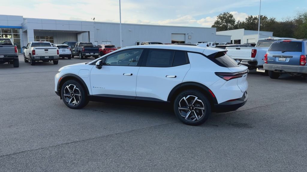 New 2026 Chevrolet Equinox EV LT image 6