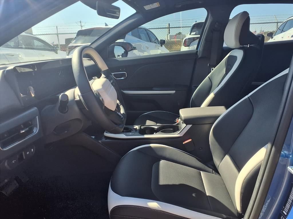 New 2025 Kia K4 GT-Line w/ GT-Line Premium Package image 12