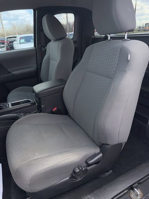 Used 2020 Toyota Tacoma SR image 11