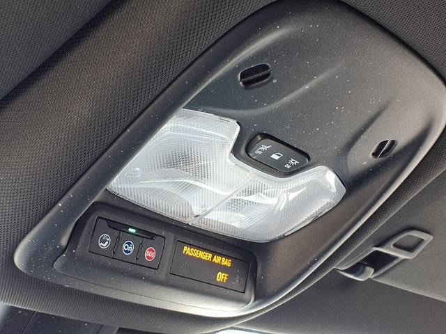 Used 2025 Chevrolet TrailBlazer ACTIV w/ Convenience Package FWD image 14