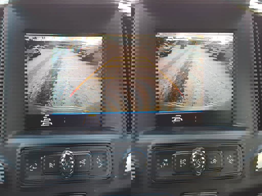 Used 2020 GMC Terrain SLE image 20