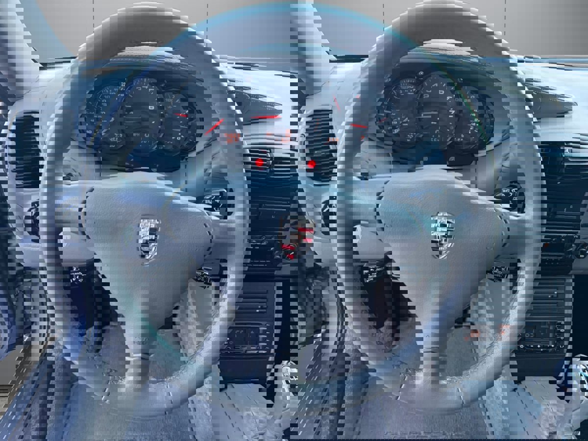 Used 2001 Porsche 911 GT3 RS image 13