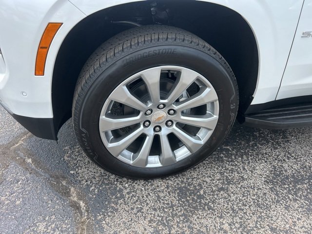 New 2025 Chevrolet Suburban Premier image 10