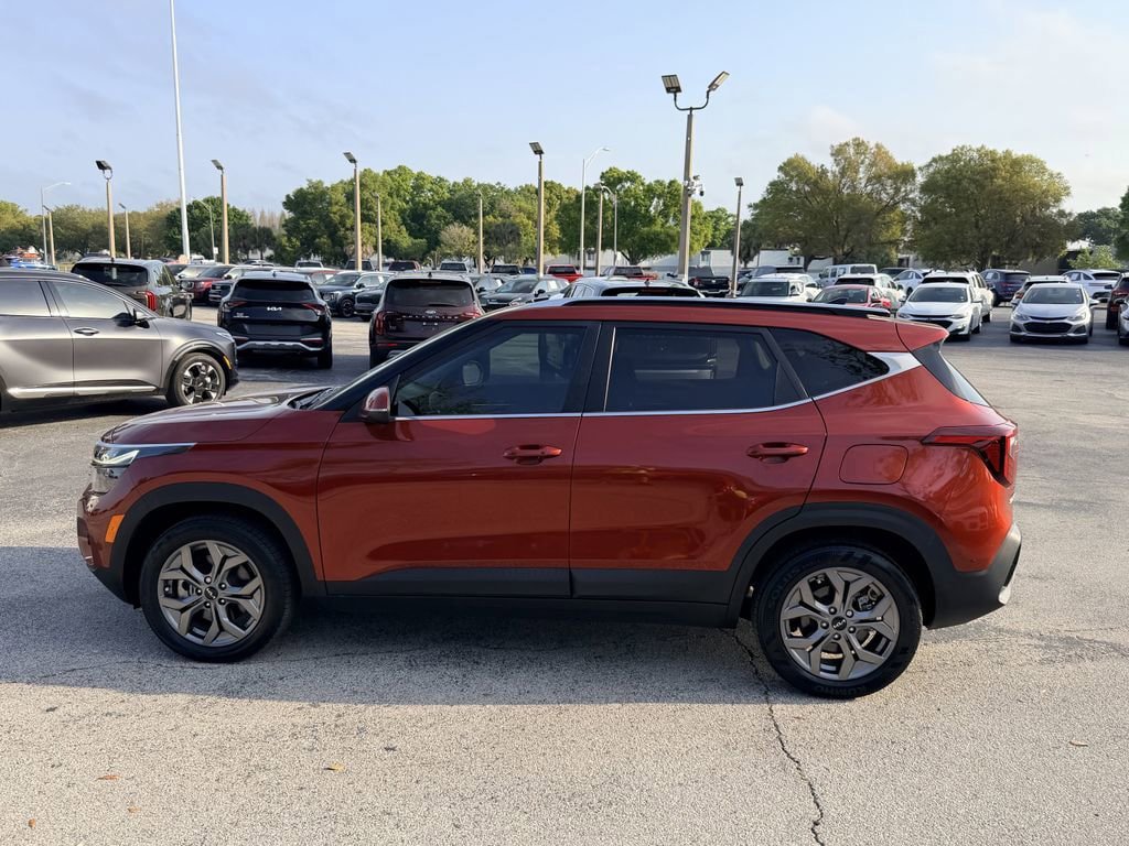 Certified 2024 Kia Seltos S image 8