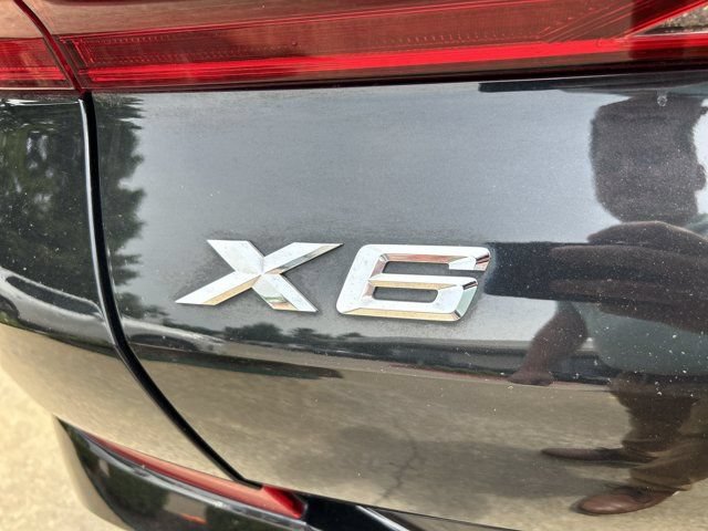 Used 2023 BMW X6 xDrive40i w/ M Sport Package AWD/4WD image 9