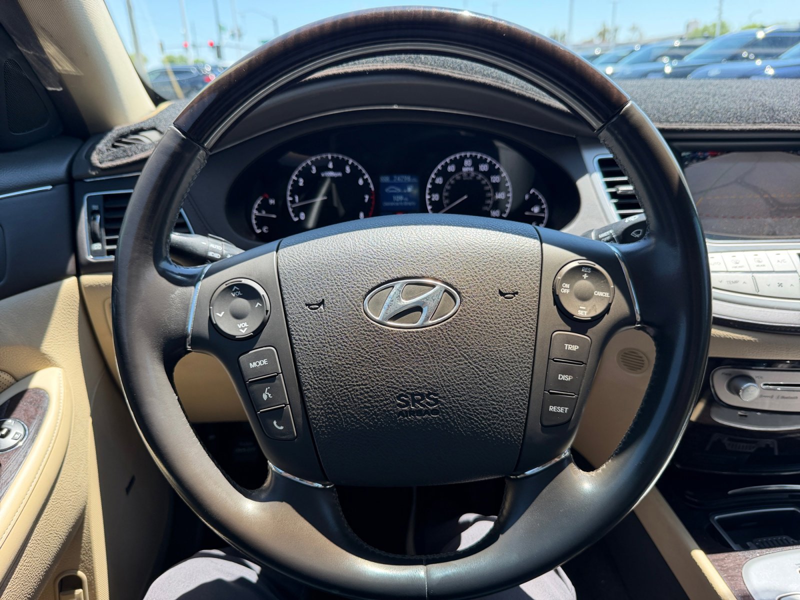 Used 2009 Hyundai Genesis 4.6 w/ Technology Pkg 5 RWD image 9
