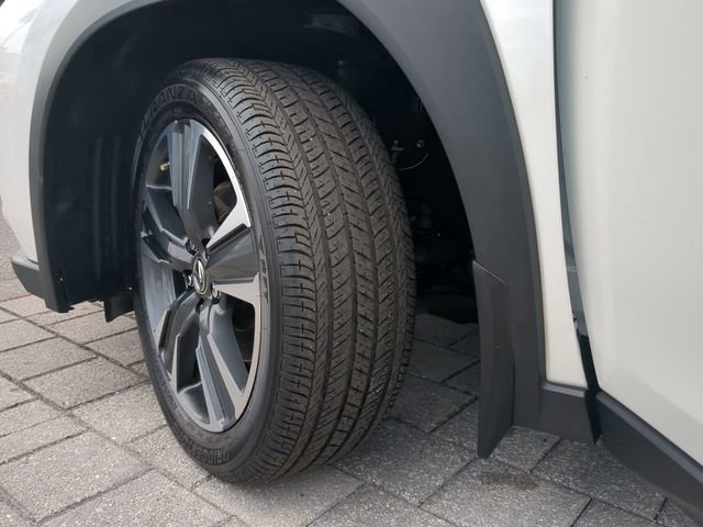 Used 2022 Lexus UX 200 w/ Accessory Package (Z2) FWD image 33