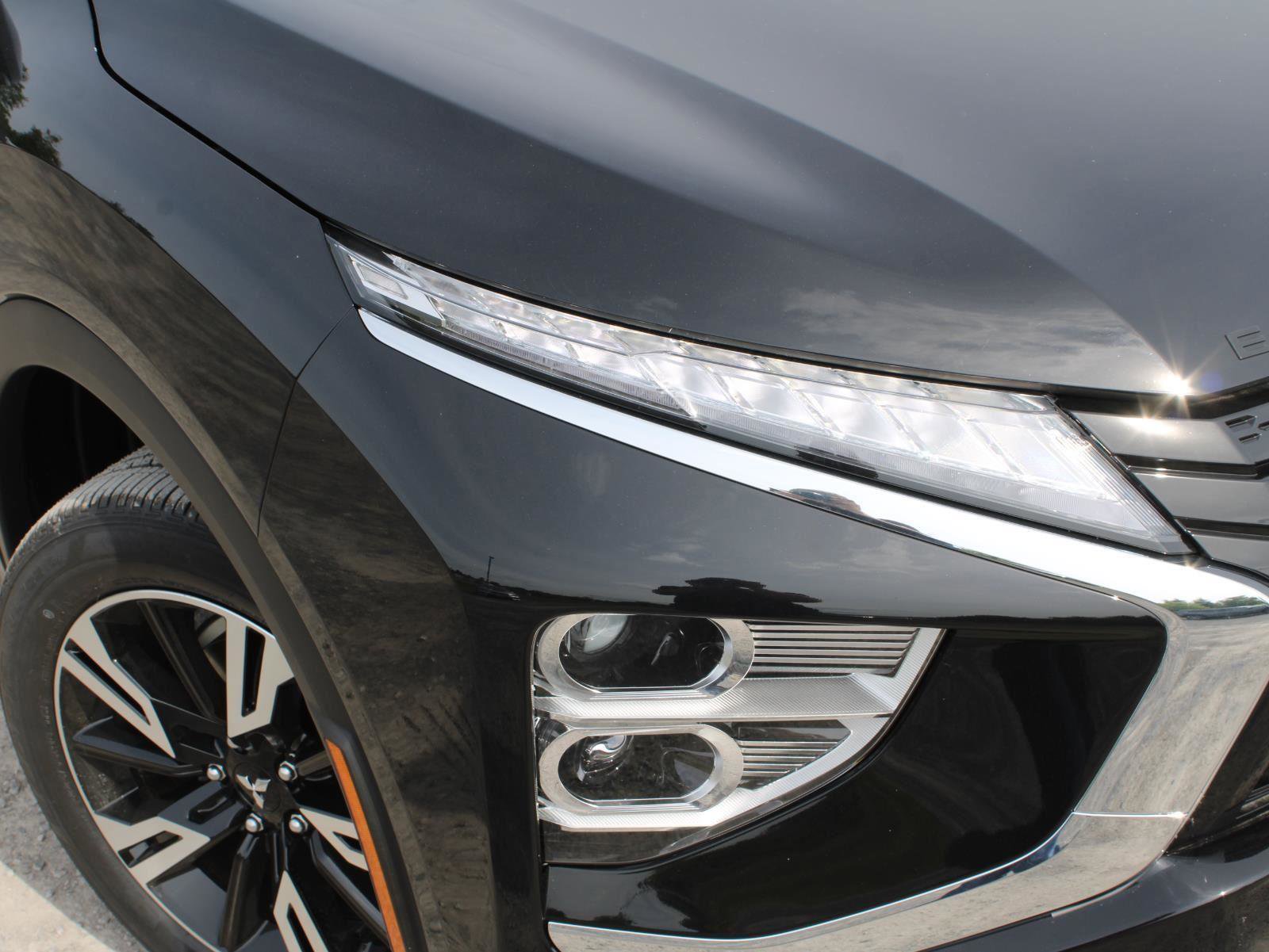 New 2025 Mitsubishi Eclipse Cross SEL image 2