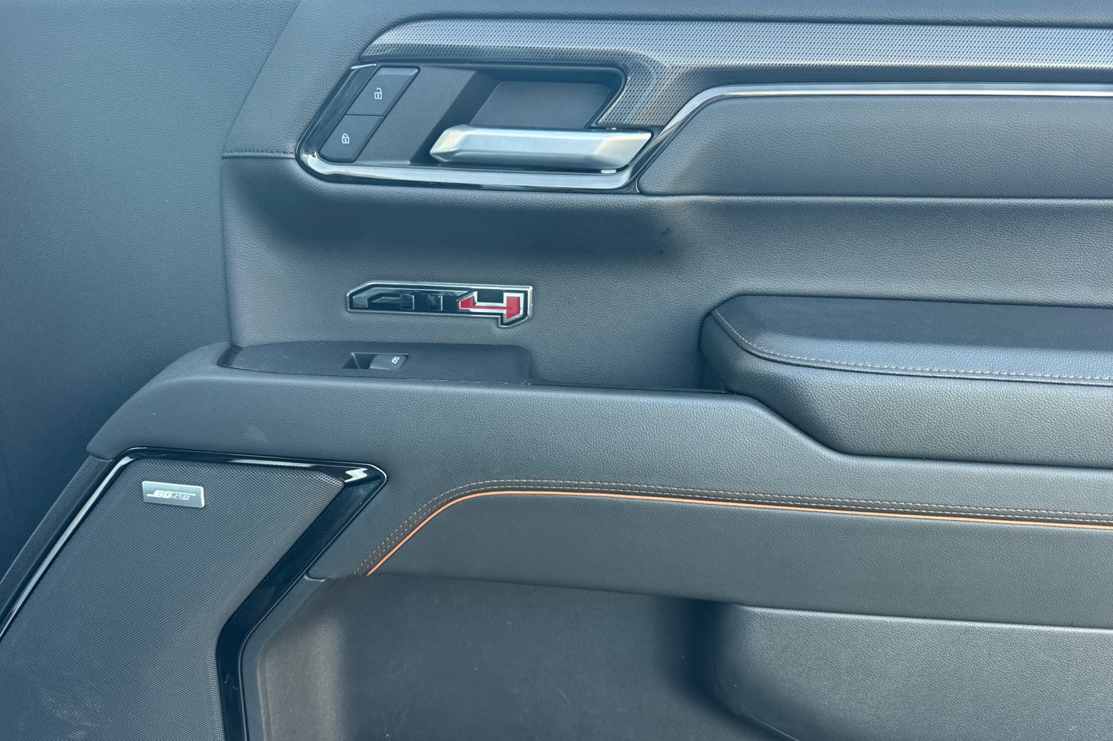 Used 2022 GMC Sierra 1500 AT4 w/ AT4 Premium Package image 21