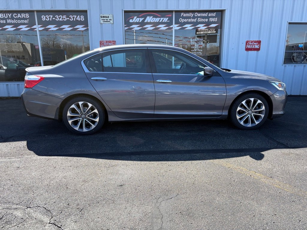 Used 2013 Honda Accord Sport image 2