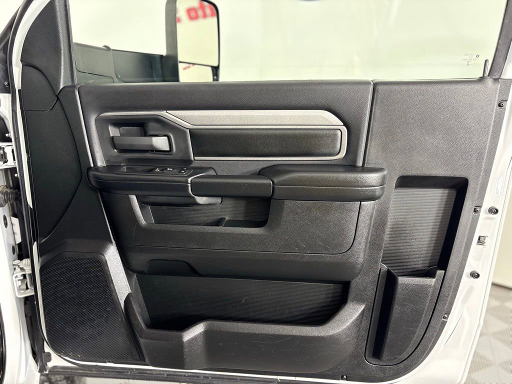 Used 2021 RAM 3500 Tradesman image 37