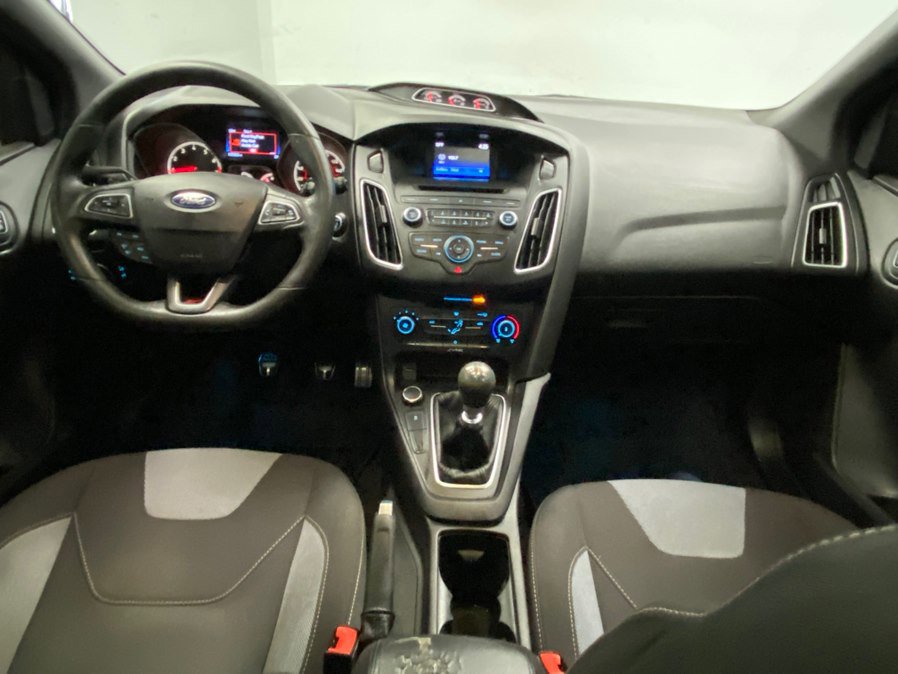 Used 2016 Ford Focus ST FWD image 27