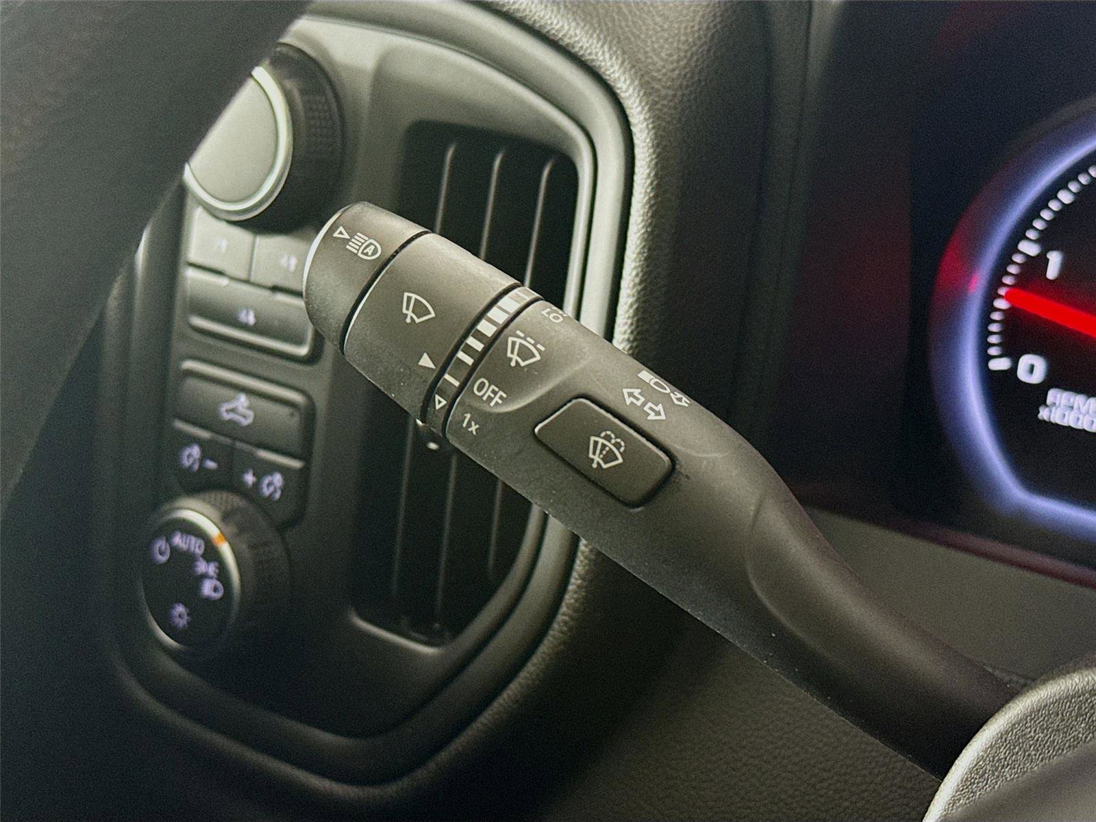 Used 2024 Chevrolet Silverado 3500 W/T image 5