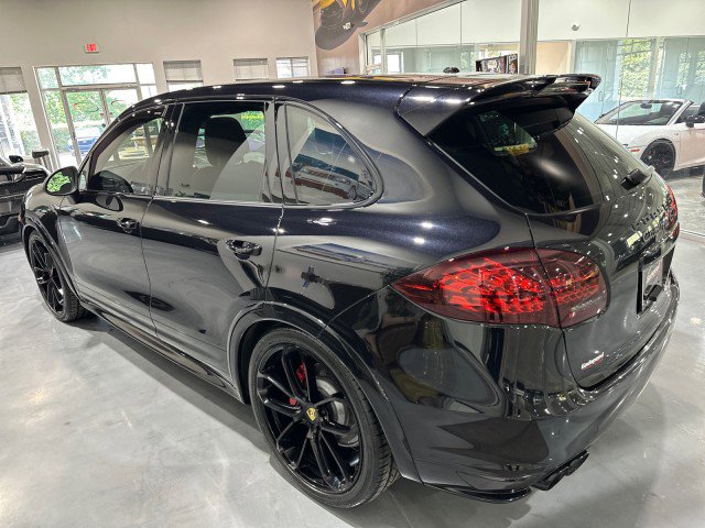 Used 2014 Porsche Cayenne GTS AWD/4WD image 25