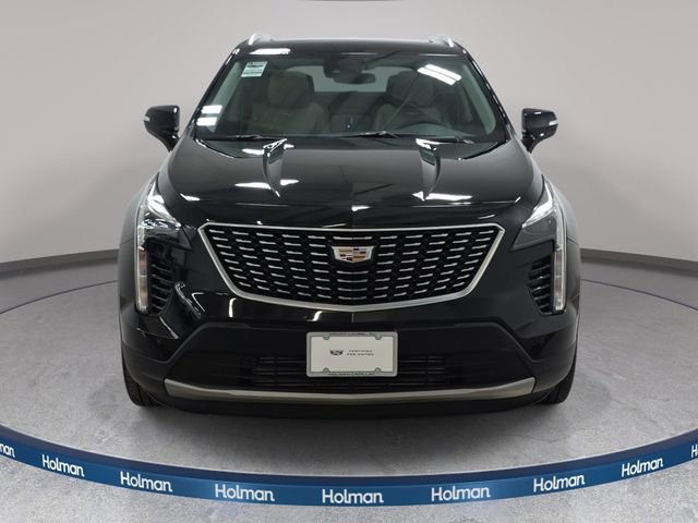 Used 2022 Cadillac XT4 Premium Luxury w/ Cold Weather Package image 2