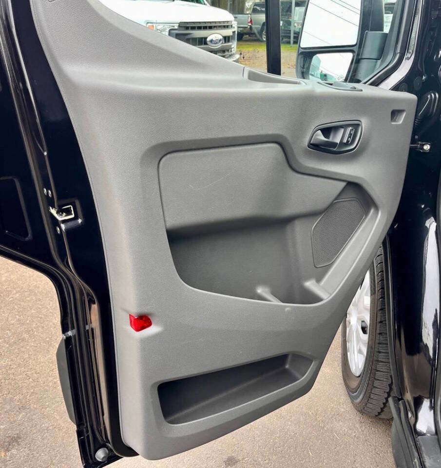 Used 2023 Ford Transit 350 XLT image 14