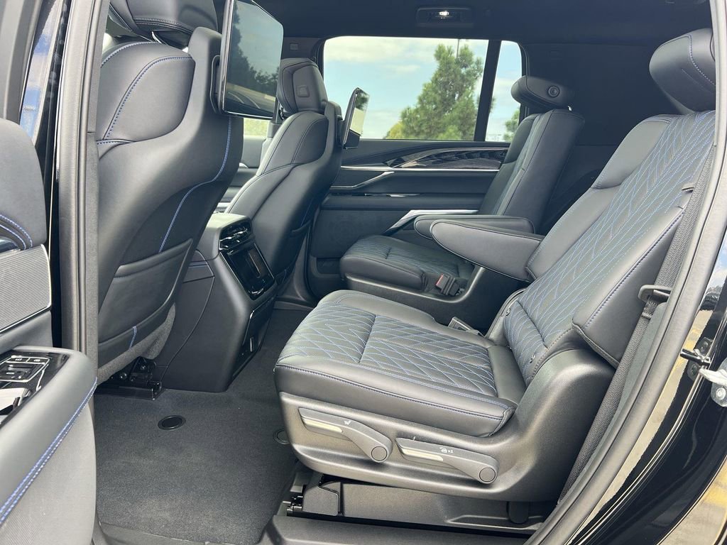 New 2026 Cadillac Escalade IQL Sport 1 image 28