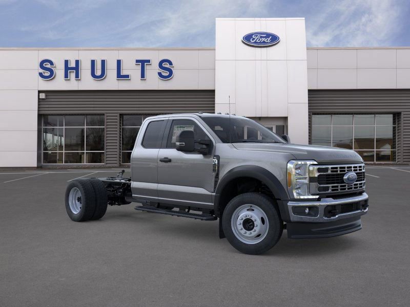 New 2026 Ford F450 XL w/ XL Chrome Package image 7