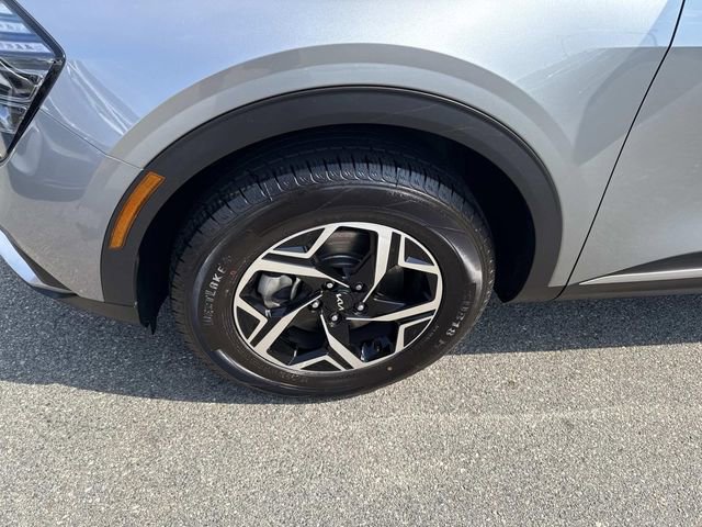 Used 2024 Kia Sportage LX image 15