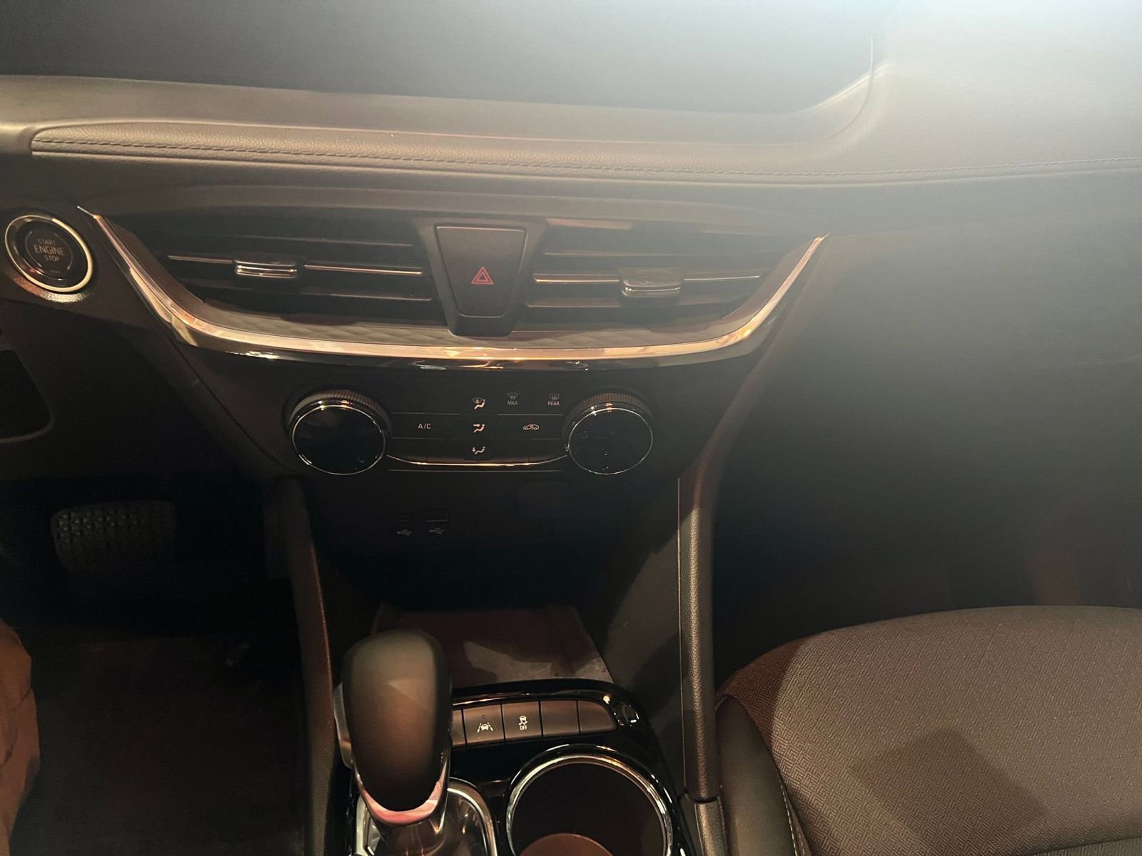 Used 2025 Buick Encore GX Preferred image 18