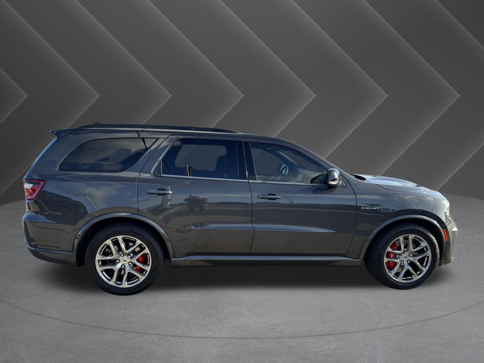 Used 2023 Dodge Durango R/T w/ Tow 'N Go Package AWD/4WD image 5