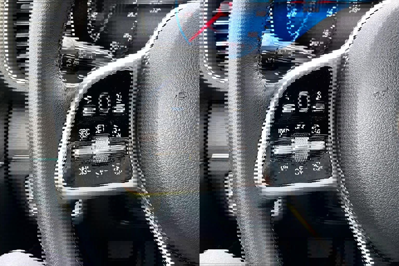 Used 2023 Mercedes-Benz GLE 350 4MATIC image 23