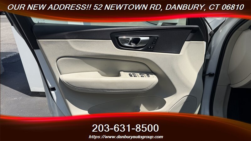 Used 2019 Volvo XC60 T6 Momentum w/ Premium Package AWD/4WD image 11