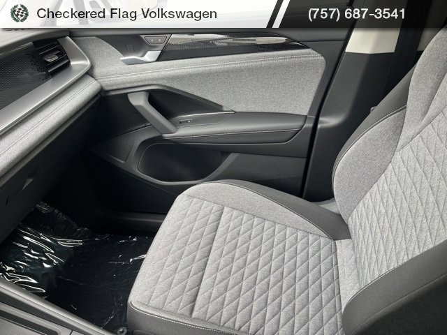 New 2025 Volkswagen Tiguan S image 40