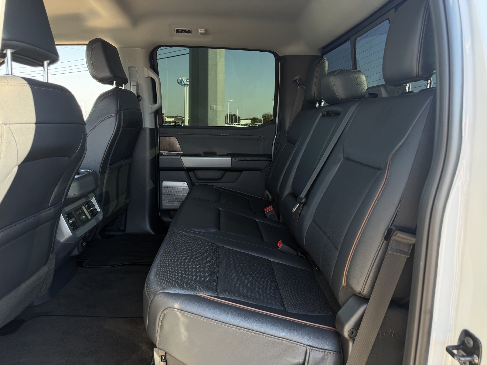 Used 2026 Ford F350 Lariat w/ Lariat Premium Package AWD/4WD image 29