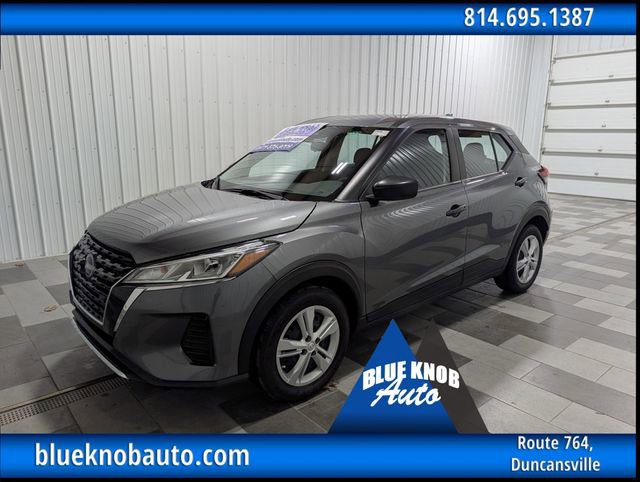 Used 2025 Nissan Kicks Play S image 1