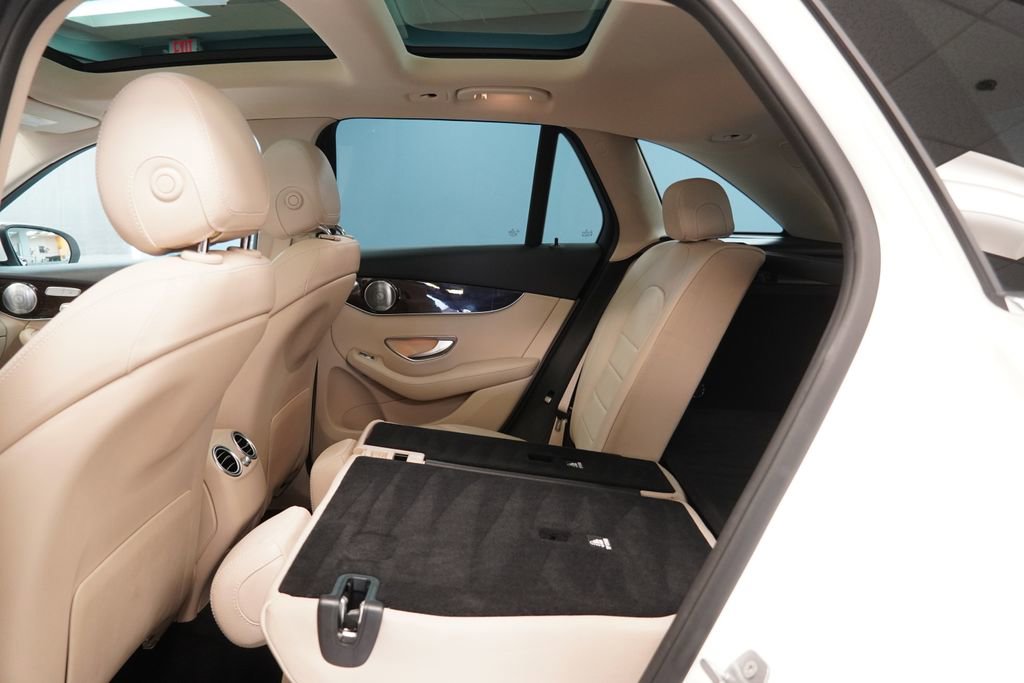 Used 2017 Mercedes-Benz GLC 300 4MATIC image 30