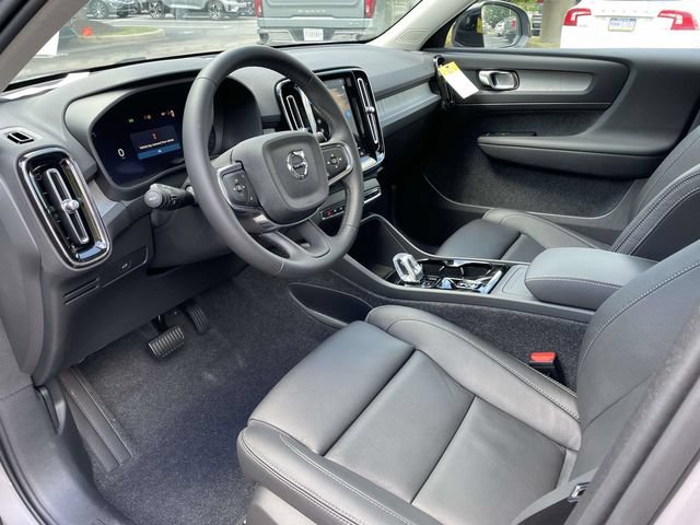 New 2026 Volvo XC40 B5 Plus w/ Climate Package AWD/4WD image 13