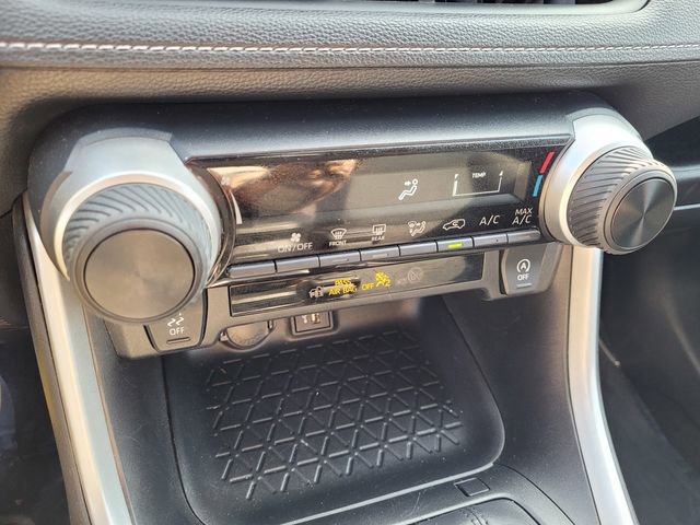 Used 2024 Toyota RAV4 LE image 18