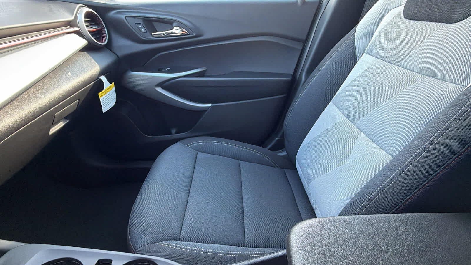 New 2026 Chevrolet Trax RS w/ Sunroof Package FWD image 12