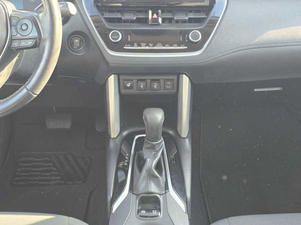 Used 2024 Toyota Corolla Cross LE image 13