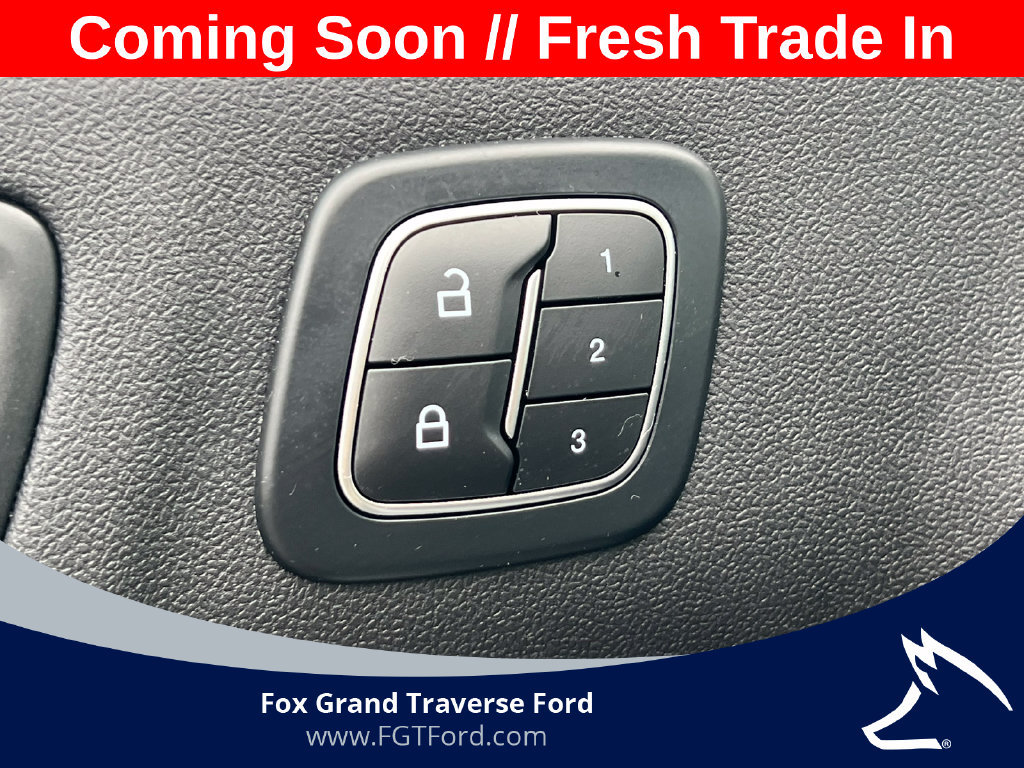 Certified 2024 Ford Escape Platinum AWD/4WD image 16