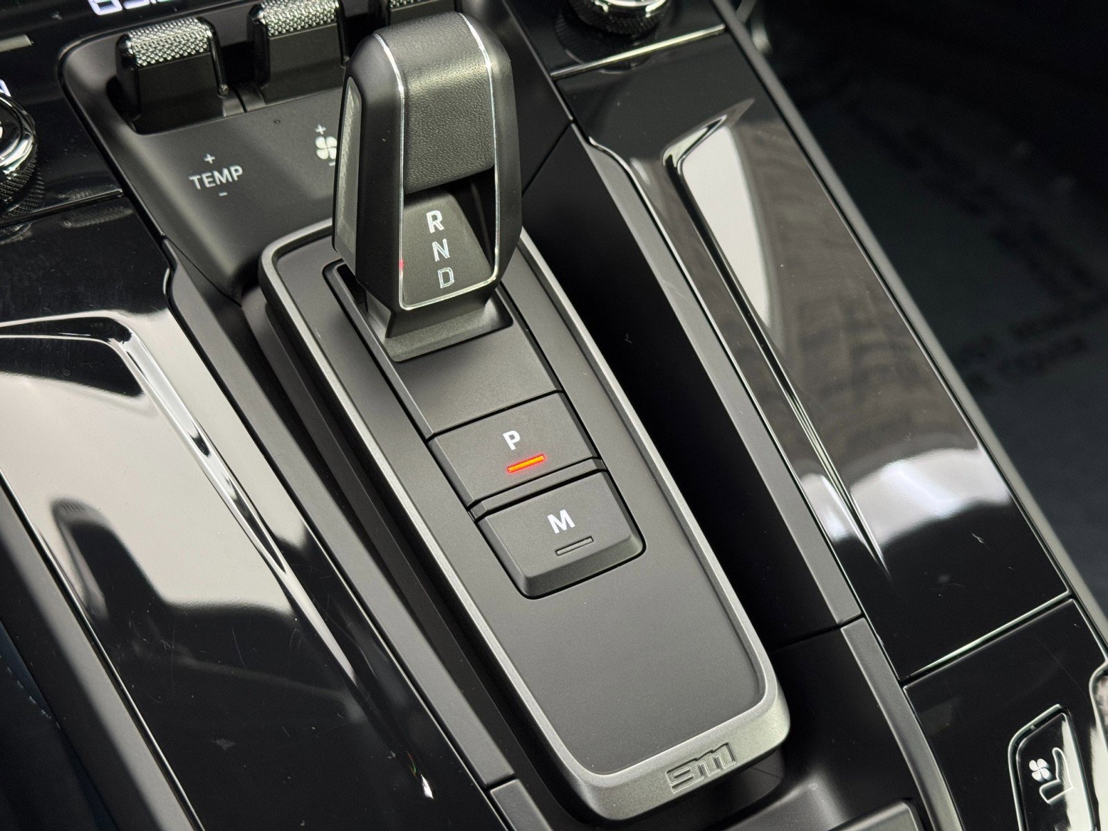 Used 2025 Porsche 911 Carrera image 34