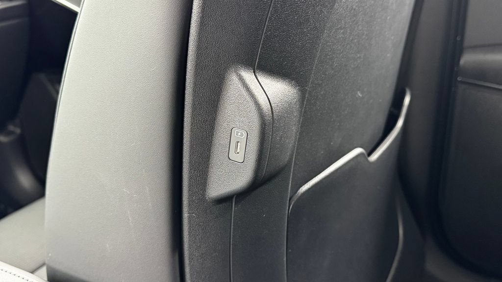 New 2026 Kia Niro SX Touring FWD image 38