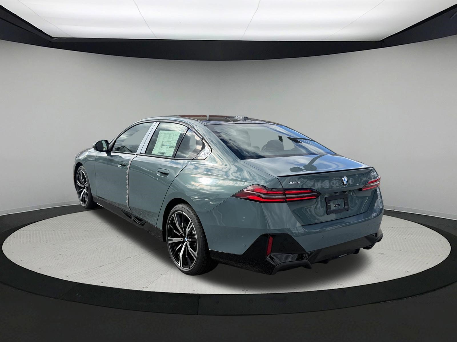 New 2027 BMW 530i xDrive w/ M Sport Package AWD/4WD image 6
