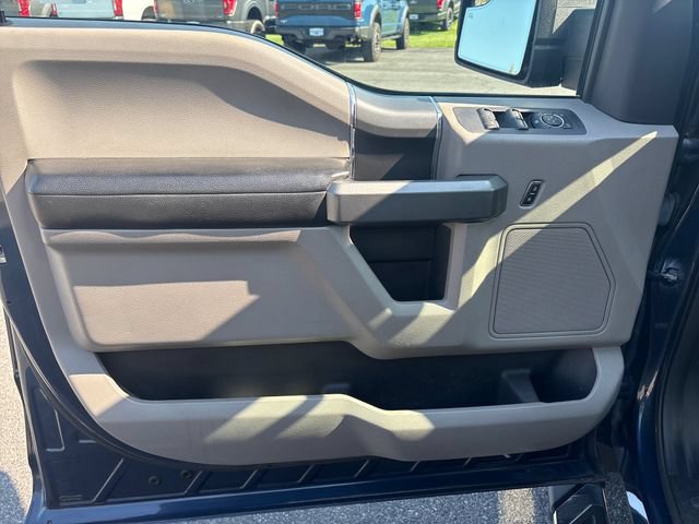 Used 2016 Ford F150 XLT w/ Equipment Group 302A Luxury AWD/4WD image 18
