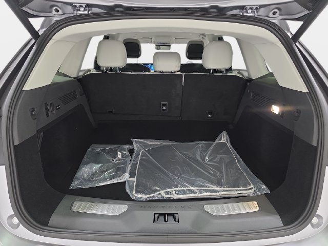 New 2026 Lincoln Nautilus Premier AWD/4WD image 30