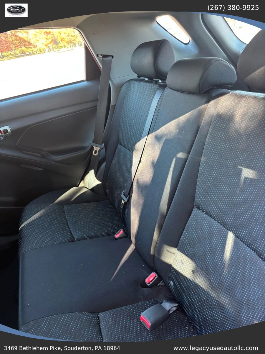 Used 2010 Toyota Matrix image 22