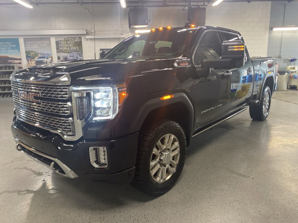 Used 2023 GMC Sierra 2500 Denali w/ Denali Ultimate Package image 3